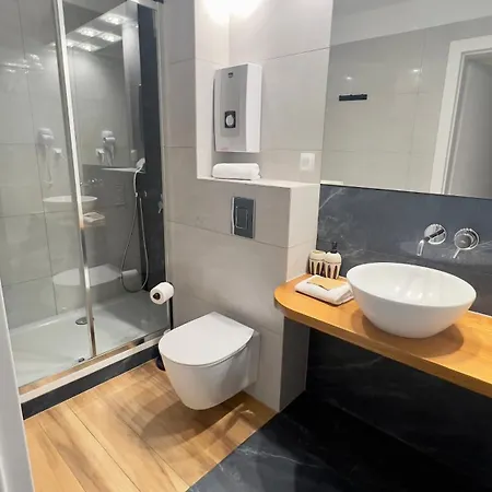 Dabrowka Cieplice Zdroj 1,15 Еленя-Гура