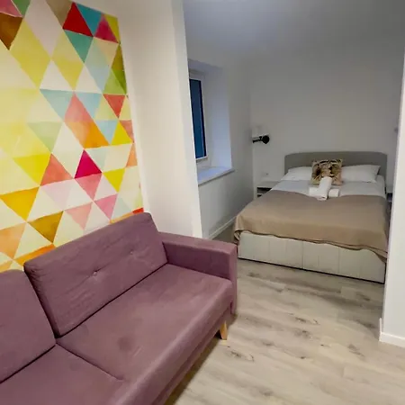 Dabrowka Cieplice Zdroj 1,15 * Еленя-Гура